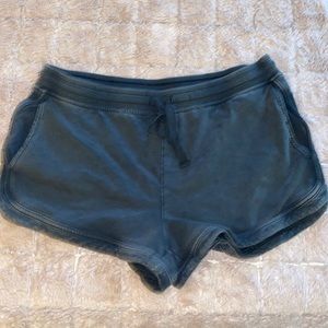 Aerie Shorts Size Large in Black